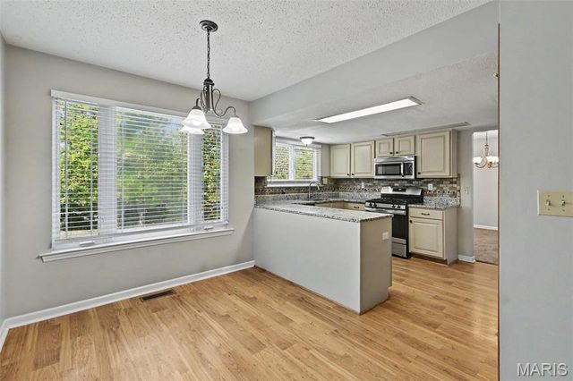 16263 Fullerton Meadows Drive, Wildwood, MO 63011