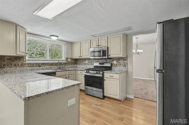 16263 Fullerton Meadows Drive, Wildwood, MO 63011