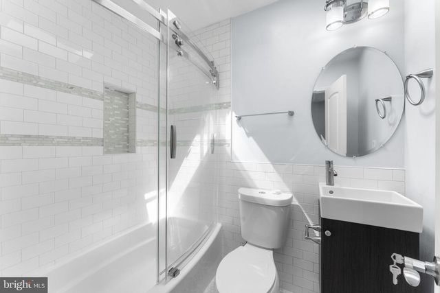 5209 5TH ST NW, Washington, DC 20011