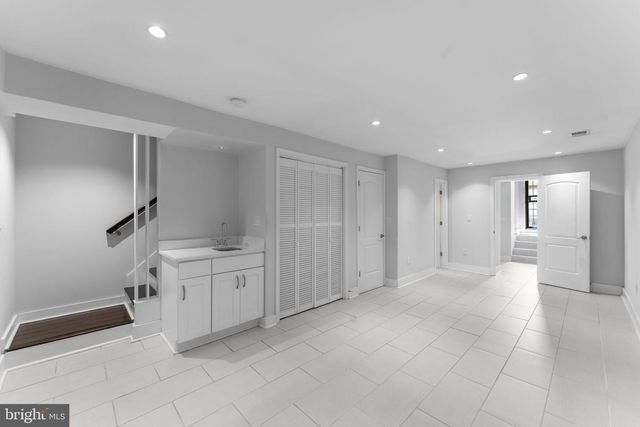 5209 5TH ST NW, Washington, DC 20011