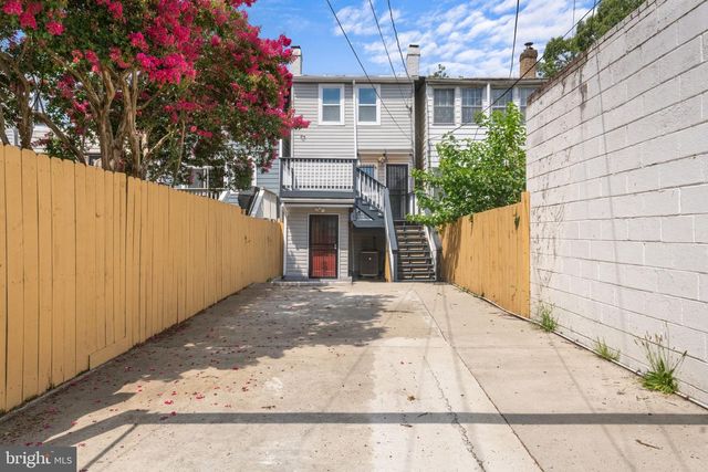 5209 5TH ST NW, Washington, DC 20011