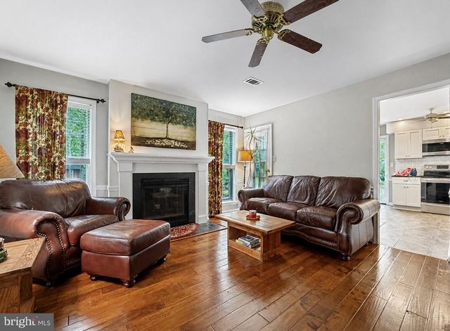 1331 REDWOOD CIR, La Plata, MD 20646