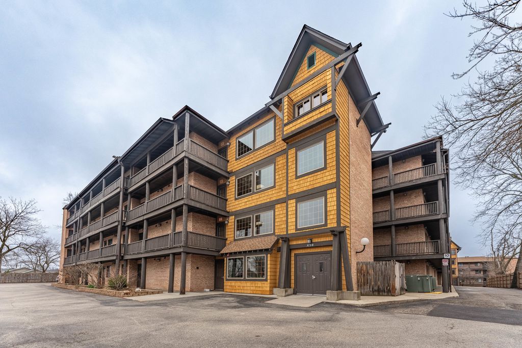 450 N Main Street S407A, Wauconda, IL 60084