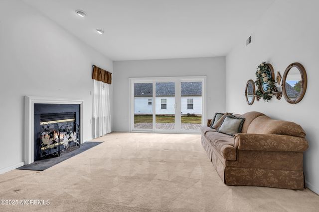 3 Baldwin Drive, Manchester, NJ 08759