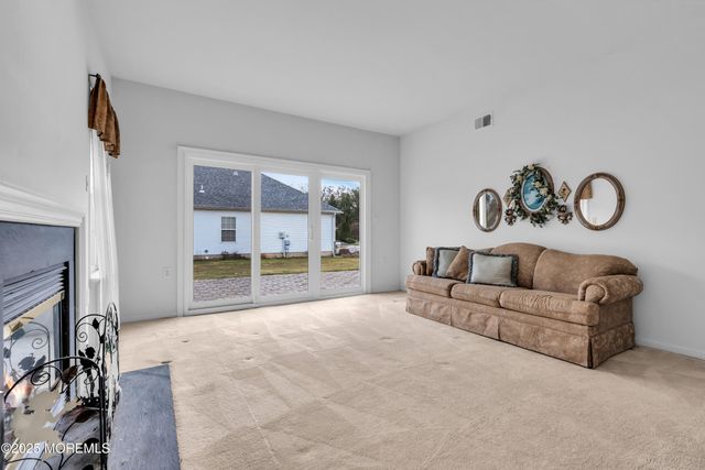 3 Baldwin Drive, Manchester, NJ 08759