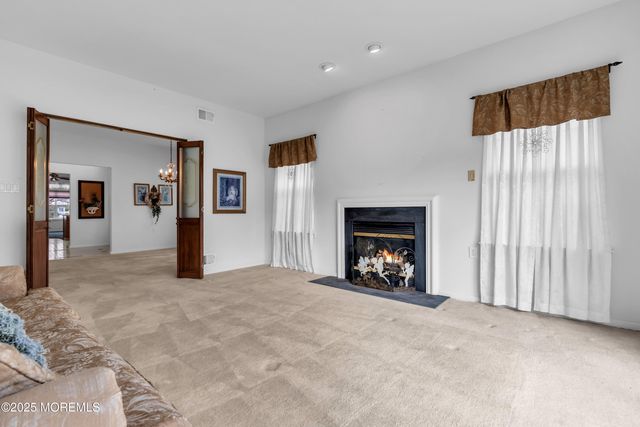 3 Baldwin Drive, Manchester, NJ 08759