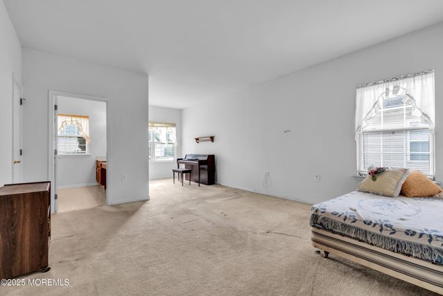 3 Baldwin Drive, Manchester, NJ 08759