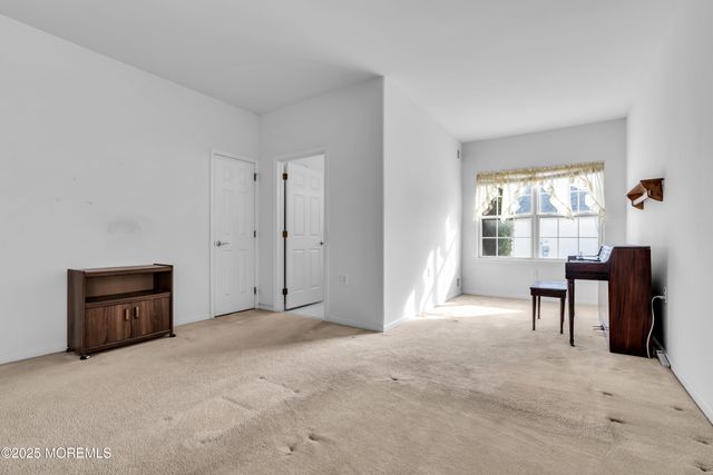 3 Baldwin Drive, Manchester, NJ 08759