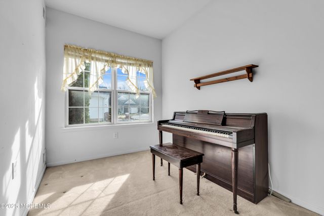 3 Baldwin Drive, Manchester, NJ 08759