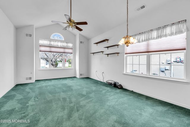 3 Baldwin Drive, Manchester, NJ 08759