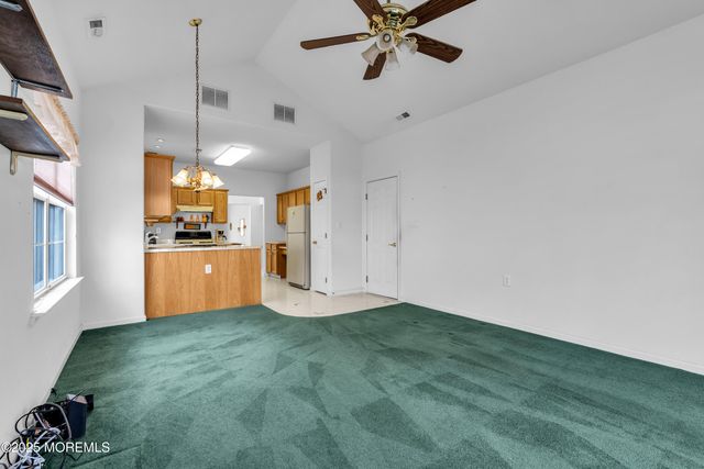 3 Baldwin Drive, Manchester, NJ 08759