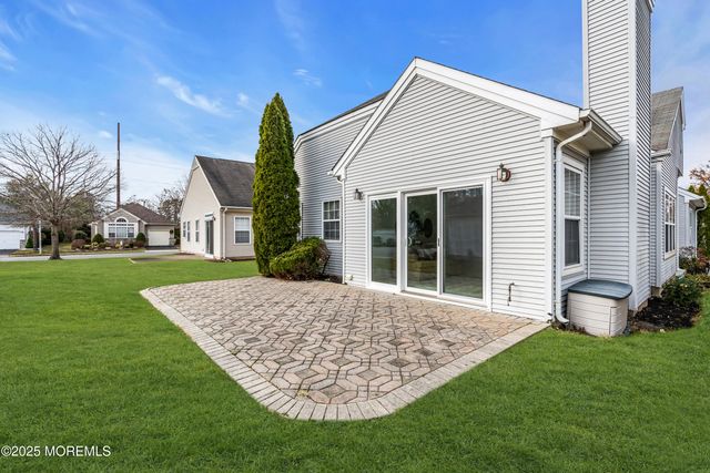 3 Baldwin Drive, Manchester, NJ 08759
