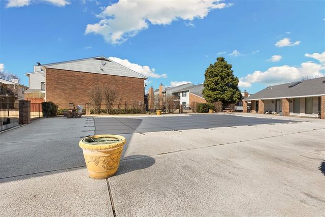 3000 Chautauqua Avenue 107, Norman, OK 73072