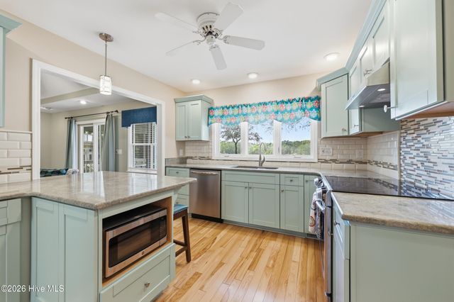 265 Creek View Drive, Sunset Beach, NC 28468