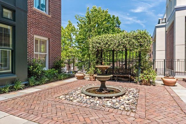 32 Prioleau Street A, Charleston, SC 29401