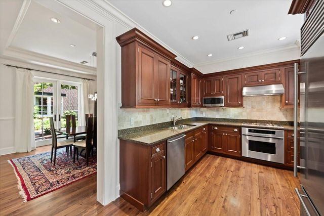 32 Prioleau Street A, Charleston, SC 29401