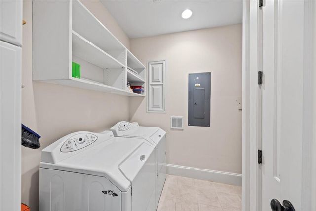 32 Prioleau Street A, Charleston, SC 29401