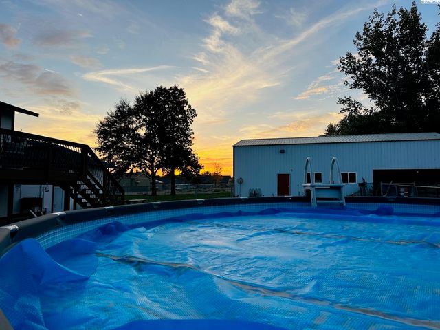 8715 Bell St, Pasco, WA 99301