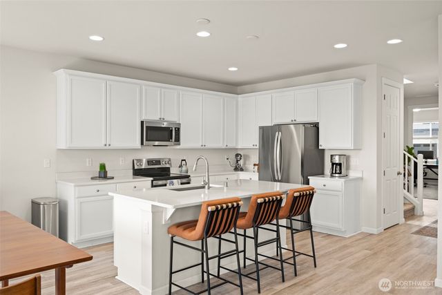 10352 Chimes Place NW, Bremerton, WA 98311