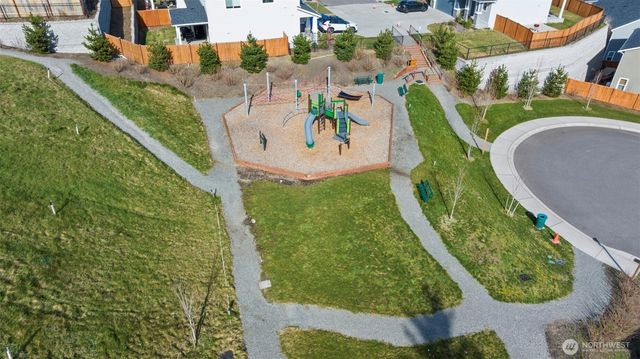 10352 Chimes Place NW, Bremerton, WA 98311