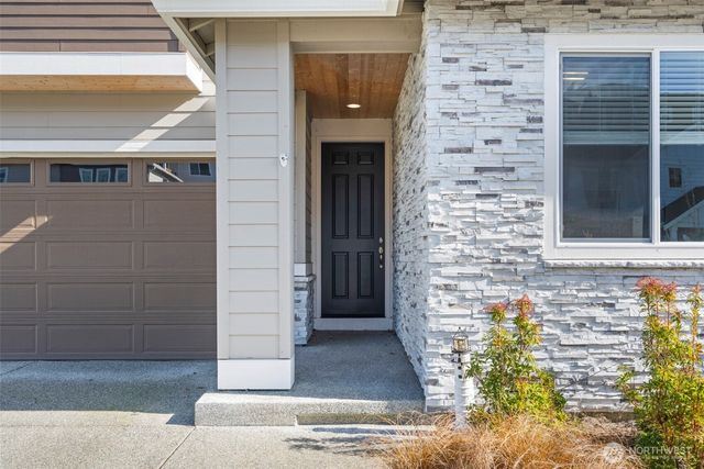 10352 Chimes Place NW, Bremerton, WA 98311