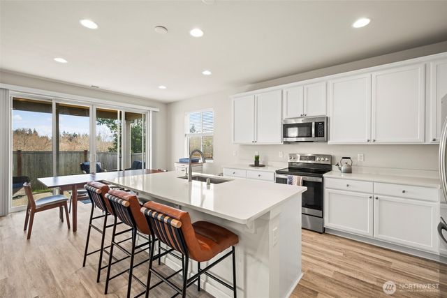 10352 Chimes Place NW, Bremerton, WA 98311