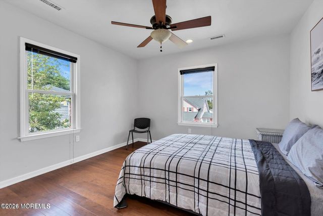 27 Arnold Avenue, Point Pleasant Beach, NJ 08742