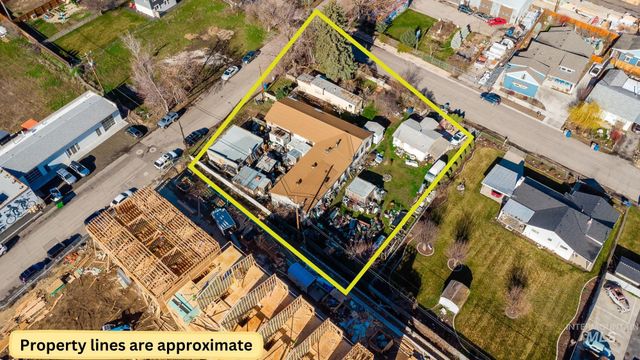 301 & 307 E 35th St, Garden City, ID 83714