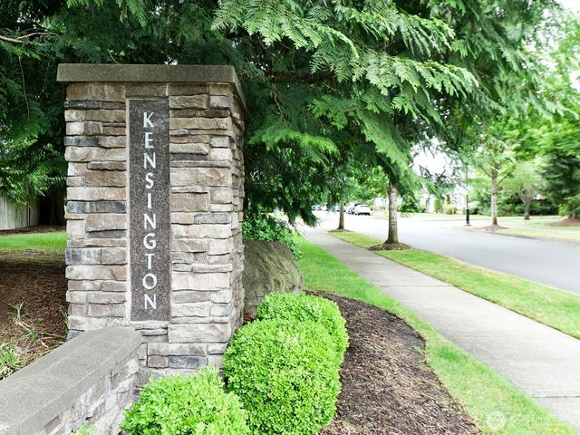 4649 Helena Avenue SE, Lacey, WA 98503