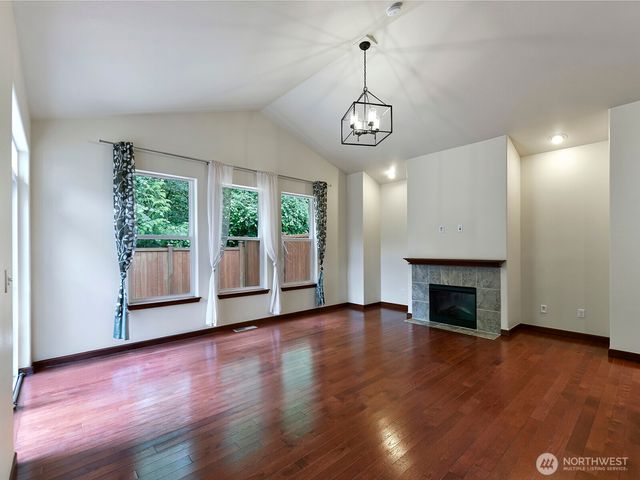 4649 Helena Avenue SE, Lacey, WA 98503