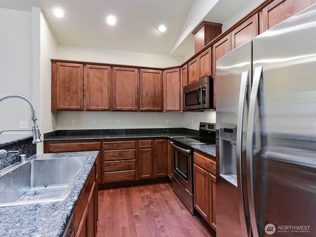 4649 Helena Avenue SE, Lacey, WA 98503