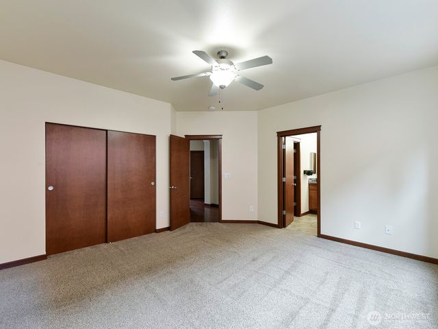 4649 Helena Avenue SE, Lacey, WA 98503