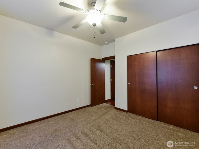 4649 Helena Avenue SE, Lacey, WA 98503