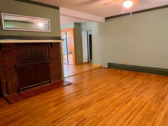 402 W Main St, Steamboat Rock, IA 50672
