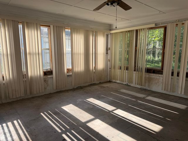 402 W Main St, Steamboat Rock, IA 50672