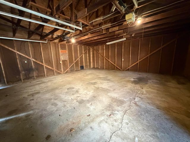 402 W Main St, Steamboat Rock, IA 50672