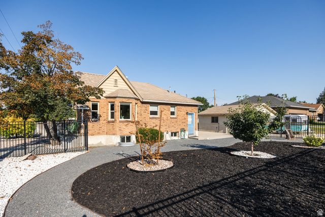 1895 E 3900 S, Salt Lake City, UT 84124