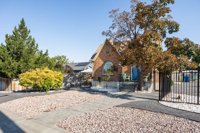 1895 E 3900 S, Salt Lake City, UT 84124