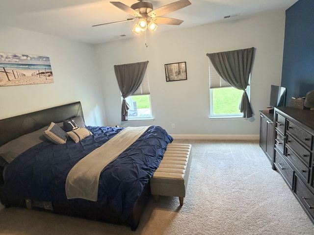 1036 Westgate Dr, Gallatin, TN 37066