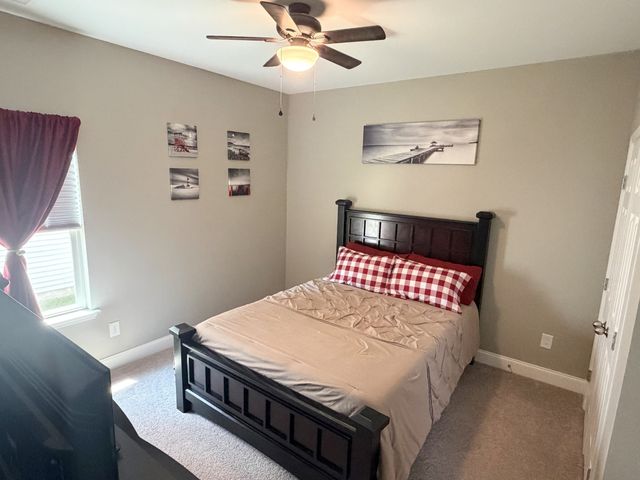 1036 Westgate Dr, Gallatin, TN 37066
