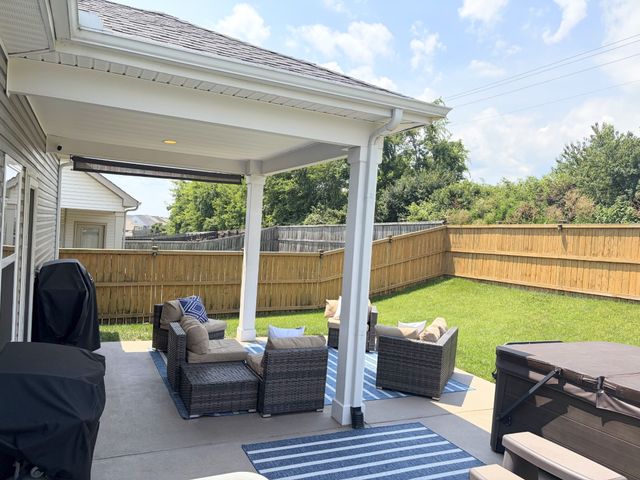 1036 Westgate Dr, Gallatin, TN 37066