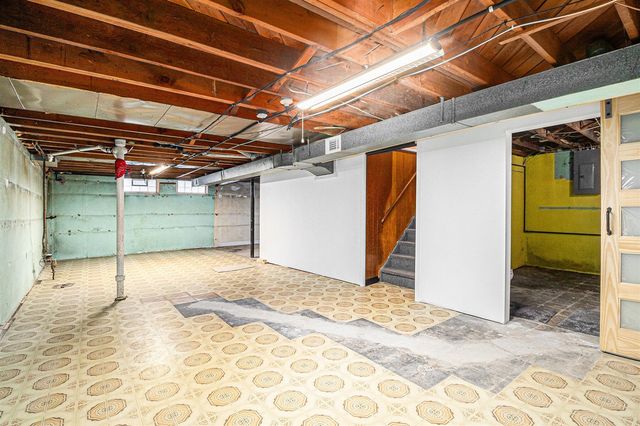 30801 Pardo Street, Garden City, MI 48135