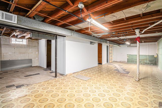 30801 Pardo Street, Garden City, MI 48135