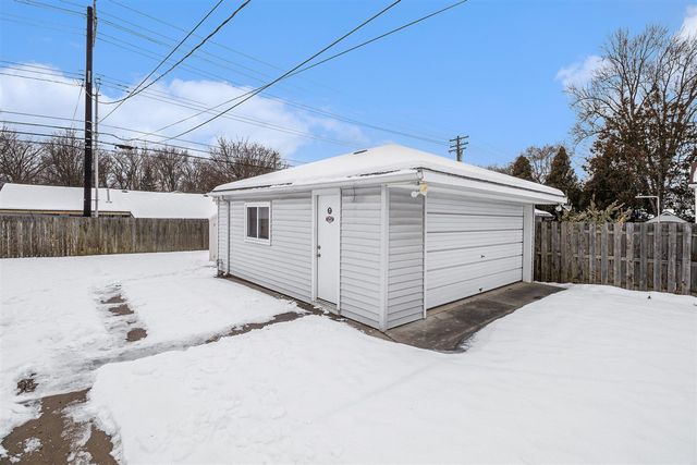 30801 Pardo Street, Garden City, MI 48135