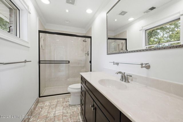 4303 Twin Elms Ct, Louisville, KY 40241