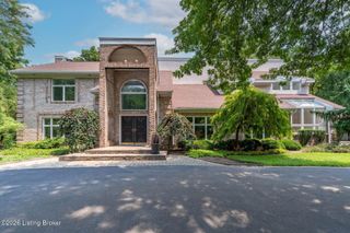4303 Twin Elms Ct, Louisville, KY 40241