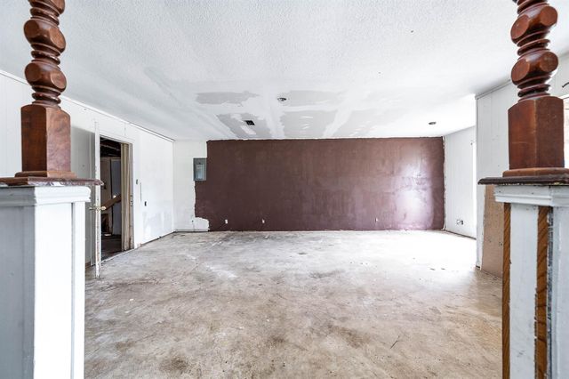 1431 County Road 934, Sweeny, TX 77480