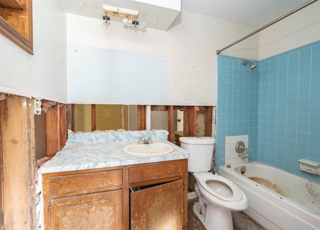 1431 County Road 934, Sweeny, TX 77480