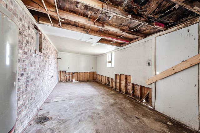 1431 County Road 934, Sweeny, TX 77480