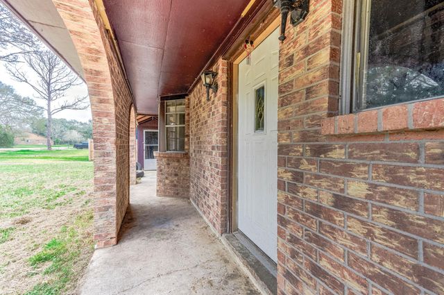 1431 County Road 934, Sweeny, TX 77480